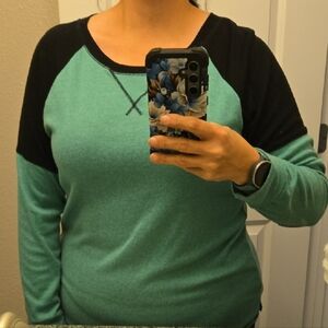 Green And Black Long Sleeve Top